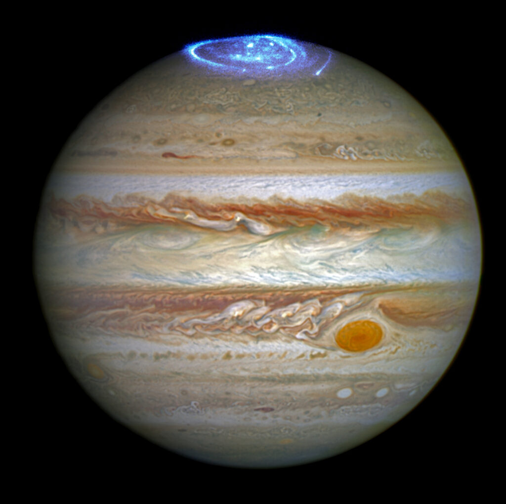 Jupiter mit Aurora, aufgenommen vom Hubble Space Telescope (HST)